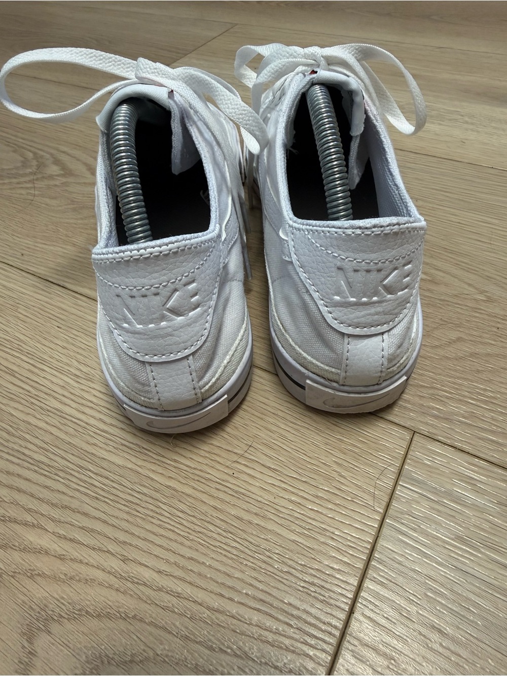 Nike Men's Court Legacy Canvas Casual Sneakers Size 9.5 - Picture 2 of 10